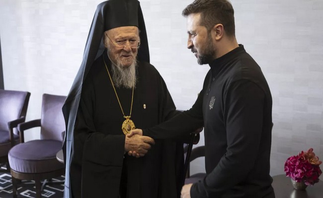 “Υπέρ του Ζελένσκι και … κατά των ενδεχόμενων διαπραγματεύσεων Ρωσίας-ΗΠΑ για το Ουκρανικό” ο ανεκδιήγητος Πατριάρχης Βαρθολομαίος!