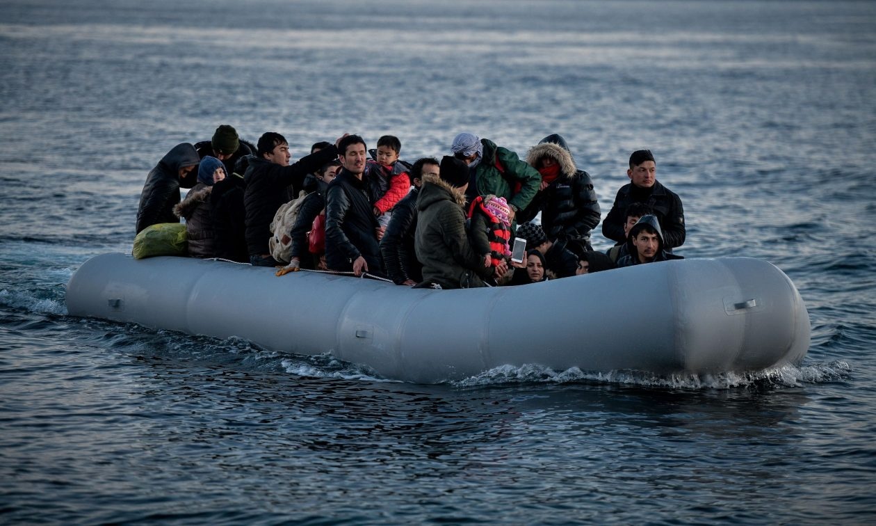 ΑΣΤΑΜΑΤΗΤΟΙ ΟΙ Λ@ΘΡΟΜΕΤΑΝΑΣΤΕΣ ΠΟΥ ΦΘΑΝΟΥΝ ΣΤΗΝ ΚΡΗΤΗ – ΕΝΤΟΠΙΣΤΗΚΑΝ ΠΑΝΩ ΑΠΟ 250 ΑΤΟΜΑ ΣΕ ΕΝΑ 24ΩΡΟ – ΚΑΙ Ο ΜΑΚΗΣ ΜΑΣ ΛΕΕΙ ΟΤΙ ΜΕΙΩΘΗΚΕ Ο ΑΡΙΘΜΟΣ ΕΙΣΟΔΟΥ ΠΑΡΑΝΟΜΩΝ – ΚΑΙ ΑΥΤΟΙ ΤΙ ΕΙΝΑΙ ΚΥΡΙΕ ΥΠΟΥΡΓΕ ΜΑΣ;