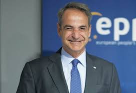 Μπορεί να θεωρούμε ότι επιλέγουμε ελεύθερα, στην πραγματικότητα όμως είμαστε αιχμάλωτοι των καταναλωτικών και πολιτικών επιθυμιών που η οικονομική ελίτ επιβάλλει