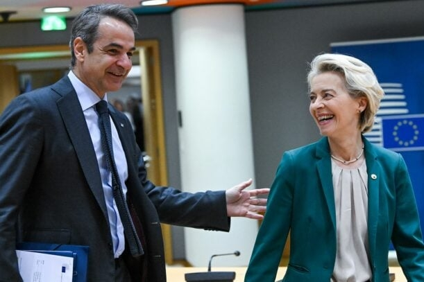 Η Ούρσουλα αποφασίζει το τέλος της εξάρτησης από τη Ρωσία σε καύσιμα και αέριο – Μία διεφθαρμένη μέχρι το μεδούλι που τη φυγάδευσε η Μέρκελ για να μη συλληφθεί στη Γερμανία για τις μίζες εξαθλιώνει οικονομικά τους Ευρωπαίους