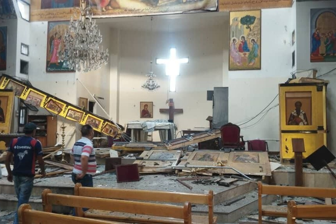 ΚΟΜΜΑΤΙΑΣΑΝ ΕΛΛΗΝΟΡΘΟΔΟΞΟΥΣ ΠΟΥ ΠΡΟΣΕΥΧΟΝΤΑΝ! ΜΗΤΣΟΤΑΚΗ-ΓΕΡΑΠΕΤΡΙΤΗ, ΜΑΤΩΣΑΤΕ ΡΕ ΚΤΗΝΗ ΤΑ ΧΕΡΙΑ ΣΑΣ ΜΕ ΤΟ ΑΙΜΑ ΑΘΩΩΝ. ΤΑ ΓΙΟΥΣΟΥΦΑΚΙΑ ΤΟΥ ΤΟΥΡΚΟΦΙΛΟΥ ΕΛ ΤΣΟ(Γ)ΛΑΝΙ ΚΑΤΑΣΦΑΖΟΥΝ ΧΡΙΣΤΙΑΝΟΥΣ ΣΤΗ ΣΥΡΙΑ”