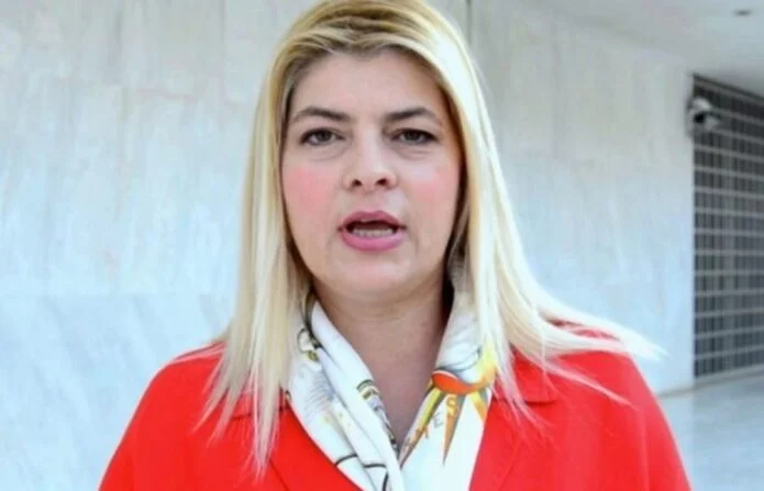 Μαρούπα (Δικηγόρος): “Κανονικά ο Αρειος Πάγος μπορεί να κάνει τα πάντα. Αλλά γνωρίζουμε πως είναι ένα πλυντήριο” είπε στην ΕΡΤ και οι δημοσιογράφοι παραλίγο να πάθουν εγκεφαλικό.