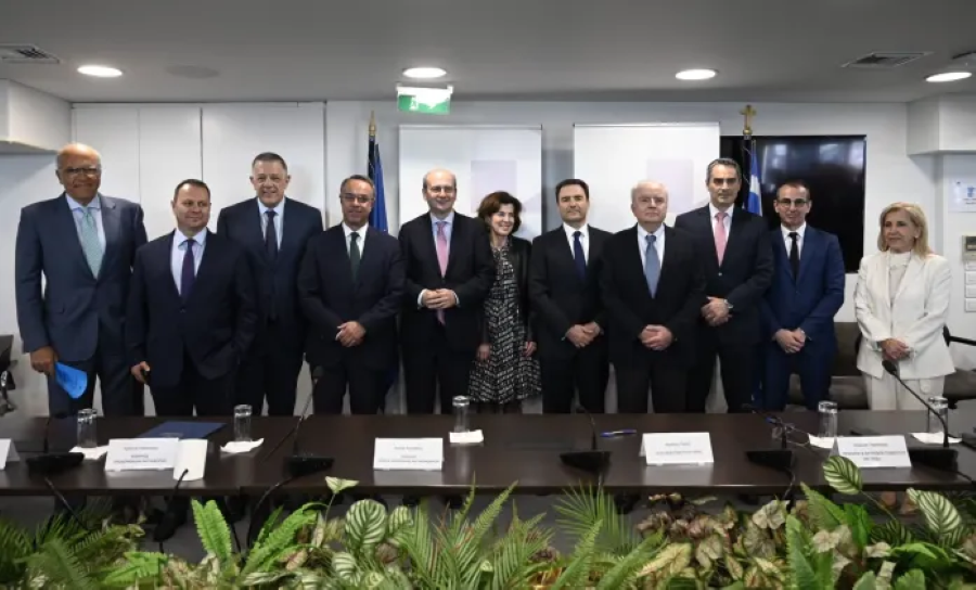 ΕΓΝΑΤΙΑ ΟΔΟΣ: Η ΛΕΩΦΟΡΟΣ ΤΟΥ ΛΑΟΥ ΞΕΠΟΥΛΙΕΤΑΙ ΣΕ ΙΔΙΩΤΕΣ – ΕΡΓΟ 6 ΔΙΣ. ΕΥΡΩ, ΔΩΡΟ ΣΕ «ΝΤΑΒΑΤΖΗΔΕΣ» ΚΑΙ ΟΛΙΓΑΡΧΕΣ ΜΕ ΜΟΛΙΣ 1.5 ΔΙΣ.