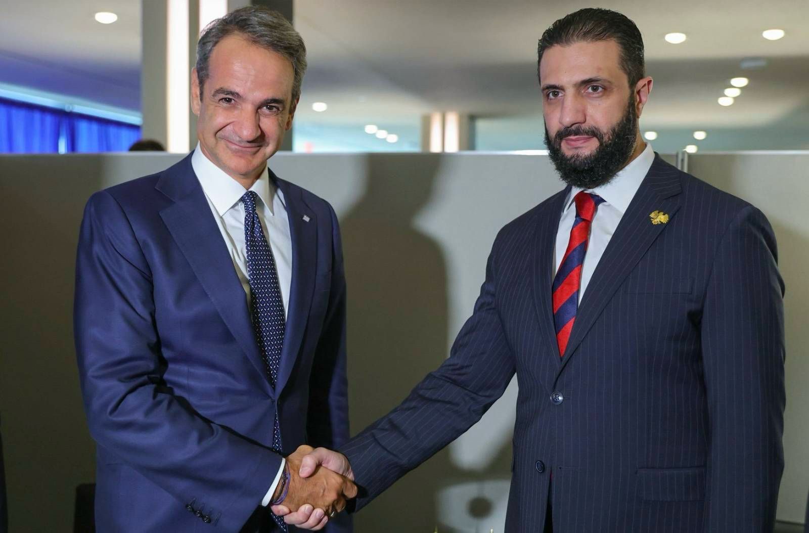 ΞΕΜΕΙΝΕ ΜΕ ΤΟΝ ΤΖΙΧΑΝΤΙΣΤΗ Ο ΜΗΤΣΟΤΑΚΗΣ! ΑΥΤΟ ΤΟ ΦΩΤΟΓΡΑΦΙΚΟ ΝΤΟΚΟΥΜΕΝΤΟ ΘΑ ΜΕΙΝΕΙ ΣΤΗ ΜΑΥΡΗ ΙΣΤΟΡΙΑ ΤΟΥ ΕΘΝΟΥΣ – Ο ΠΡΟΔΟΤΗΣ ΠΡΩΘΥΠΟΥΡΓΟΣ ΝΟΜΙΜΟΠΟΙΗΣΕ ΤΟΥΣ ΑΠΟΚΕΦΑΛΙΣΜΟΥΣ ΕΛΛΗΝΟΡΘΟΔΟΞΩΝ