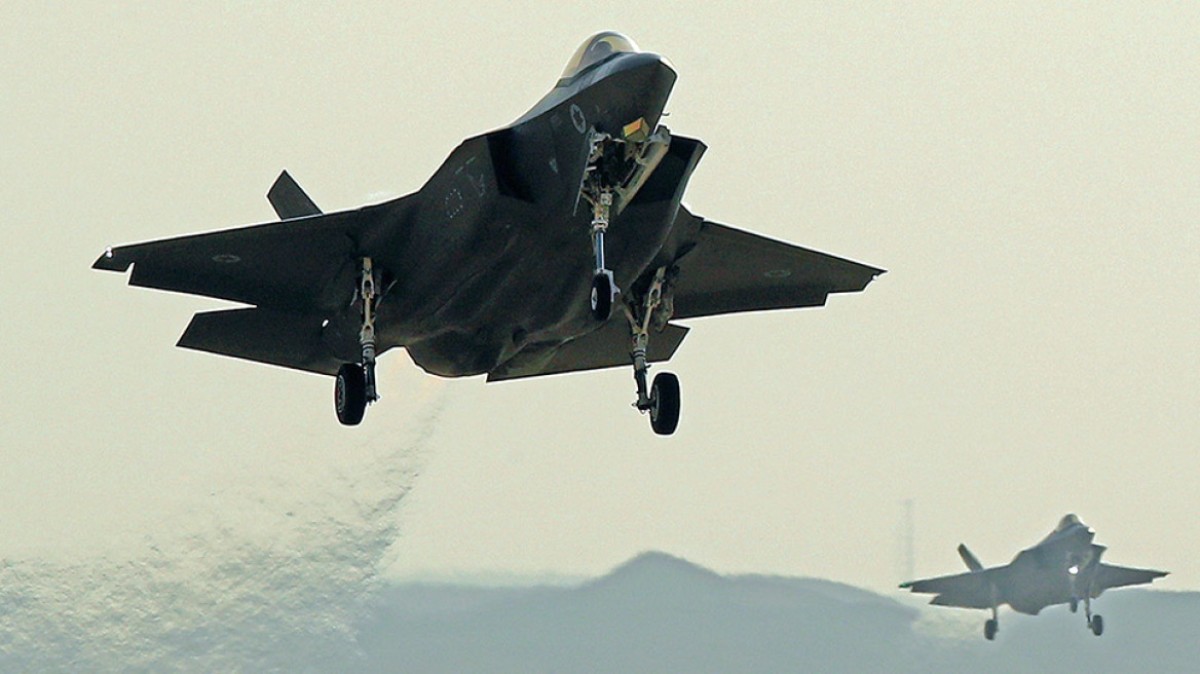 Η ΜΕΓΑΛΗ ΑΠΑΤΗ ΤΩΝ F35 – Η ΚΥΒΕΡΝΗΣΗ ΠΛΗΡΩΝΕΙ ΔΙΣΕΚΑΤΟΜΜΥΡΙΑ ΓΙΑ ΤΑ ΣΑΠΑΚΙΑ ΠΟΥ ΟΙ ΙΔΙΟΙ ΟΙ ΑΜΕΡΙΚΑΝΟΙ ΧΑΡΑΚΤΗΡΙΖΟΥΝ ΑΠΟΤΥΧΙΑ – ΕΚΘΕΣΗ «ΦΩΤΙΑ» ΤΟΥ ΚΟΓΚΡΕΣΟΥ ΞΕΓΥΜΝΩΝΕΙ ΤΟ ΠΡΟΓΡΑΜΜΑ ΤΩΝ 2 ΤΡΙΣ. ΔΟΛΑΡΙΩΝ ΠΟΥ ΚΑΤΑΡΡΕΕΙ