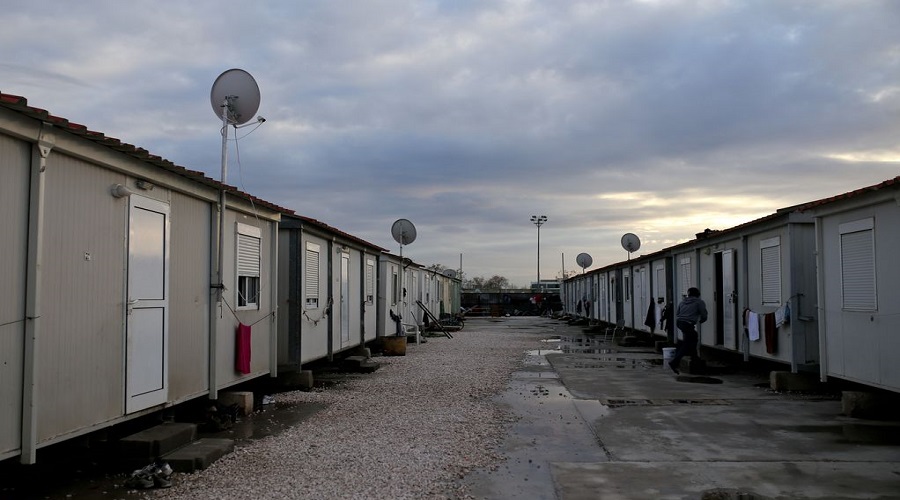 ΕΚΤΑΚΤΟ: ΕΞΕΓΕΡΣΗ ΣΤΙΣ ΣΕΡΡΕΣ! ΟΙ ΜΕΤΑΝΑΣΤΕΣ ΕΣΠΑΣΑΝ ΤΑ ΣΥΡΜΑΤΟΠΛΕΓΜΑΤΑ ΚΑΙ ΔΡΑΠΕΤΕΥΣΑΝ – ΑΠΟΛΥΤΟ ΧΑΟΣ ΣΤΗ ΔΟΜΗ! ΟΙ ΑΡΧΕΣ ΑΠΡΟΕΤΟΙΜΑΣΤΕΣ ΚΑΙ ΑΝΙΚΑΝΕΣ ΝΑ ΑΝΤΙΔΡΑΣΟΥΝ – ΞΕΦΤΙΛΑ ΤΟΥ “ΚΡΑΤΟΥΣ ΑΣΦΑΛΕΙΑΣ”!