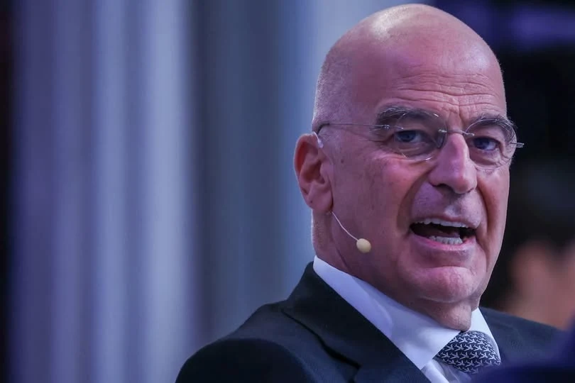 “ΝΙΚΟ ΔΕΝΔΙΑ ΠΑΡΑΙΤΗΣΟΥ!”