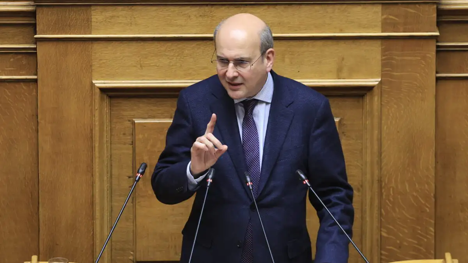 ΜΕ ΤΗ ΓΙΔΑ ΣΤΗΝ ΠΛΑΤΗ Ο ΧΑΤΖΗΔΑΚΗΣ! ΟΜΟΛΟΓΙΑ ΣΟΚ ΓΙΑ ΤΗΝ ΕΠΙΣΤΟΛΗ ΤΗΣ ΔΙΟΙΚΗΣΗΣ ΤΩΝ ΕΛΤΑ ΣΤΙΣ 10 ΟΚΤΩΒΡΙΟΥ – ΓΙΑ ΝΑ ΣΩΣΕΙ ΤΟ ΠΟΛΙΤΙΚΟ ΤΟΥ ΤΟΜΑΡΙ, ΡΙΧΝΕΙ ΤΙΣ ΕΥΘΥΝΕΣ ΣΤΟΝ… ΑΝΕΠΑΡΚΗ ΣΚΛΗΚΑ