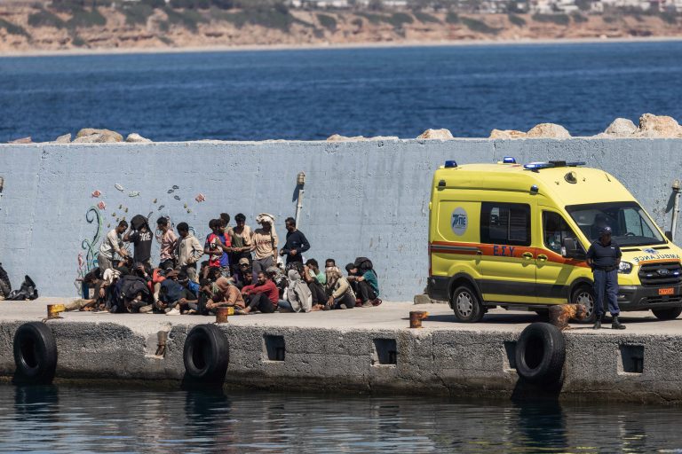 ΧΡΙΣΤΟΥΓΕΝΝΙΑΤΙΚΟΣ ΕΠΟΙΚΙΣΜΟΣ ΣΤΗΝ ΚΡΗΤΗ: ΤΡΕΙΣ ΕΠΙΧΕΙΡΗΣΕΙΣ ΕΡΕΥΝΑΣ ΚΑΙ ΔΙΑΣΩΣΗΣ – 209 ΜΕΤΑΝΑΣΤΕΣ ΜΕΤΑΦΕΡΘΗΚΑΝ ΜΕ… ΑΣΦΑΛΕΙΑ ΣΕ ΛΙΜΑΝΙΑ – ΠΑΝΩ ΑΠΟ 600 ΣΕ ΔΥΟ ΗΜΕΡΕΣ