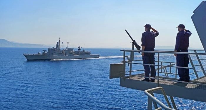 Μαζικές παραιτήσεις στελεχών των Ενόπλων Δυνάμεων: Όποιος μπορεί να φύγει, φεύγει γιατί «δεν έχει να ζήσει»