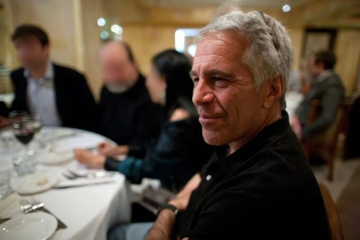 Αυτές ήταν επαφές του Epstein με Έλληνες πλούσιους – αγαπημένος προορισμός η Πάτμος
