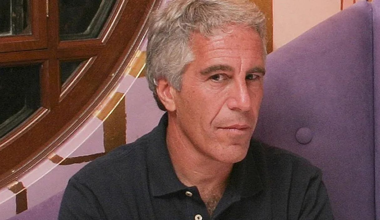 ΕΦΙΑΛΤΗΣ ΧΩΡΙΣ ΟΡΙΑ! ΜΑΡΤΥΡΙΕΣ ΣΟΚ ΓΙΑ ΒΙΑΣΜΟΥΣ ΑΠΟ ΤΟΝ ΜΠΙΛ ΚΛΙΝΤΟΝ ΚΑΙ ΜΠΟΥΣ ΤΟΝ ΠΡΕΣΒΥΤΕΡΟ ΠΑΝΩ ΣΤΟ ΑΜΑΡΤΩΛΟ ΓΙΟΤ ΤΟΥ ΕΠΣΤΑΙΝ – Η ΠΑΓΚΟΣΜΙΑ ΕΛΙΤ ΤΗΣ ΑΝΩΜΑΛΙ@Σ ΑΠΟΚΑΛΥΠΤΕΤΑΙ ΣΕ ΟΛΟ ΤΟ ΒΡΩΜΕΡΟ ΜΕΓΑΛΕΙΟ ΤΗΣ – ΑΝΑΦΟΡΕΣ ΜΕΧΡΙ ΚΑΙ ΓΙΑ ΚΑΝΙΒΑΛΙΣΜΟ