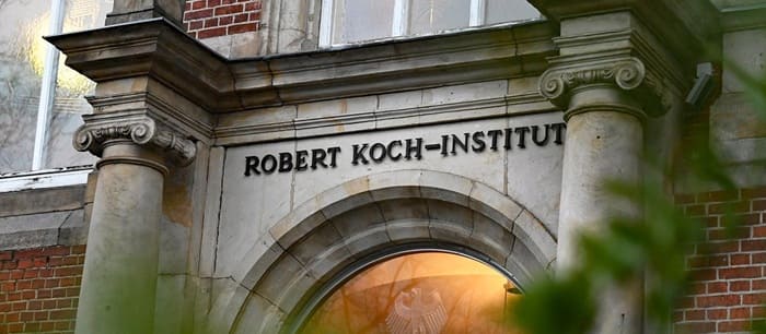 Παγκόσμιο ΣΟΚ από whistleblower του Robert Koch Institute>Η Γερμανική κυβέρνηση γνώριζε ότι τα εμβόλια COVID ήταν επικίνδυνα και αναποτελεσματικά ΠΡΙΝ από την υποχρεωτική κυκλοφορία τους