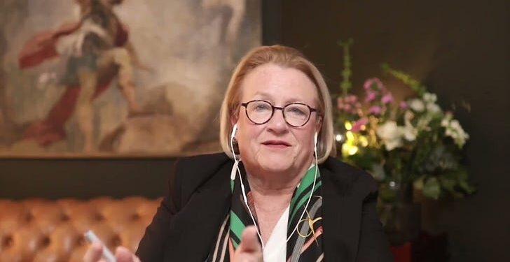 Αμερικάνα Υφυπουργός Κάθριν Φιτς: “Ο Στόχος τους είναι η Ερημοποίηση & ο Ψηφιακός Έλεγχος των Επιζώντων”