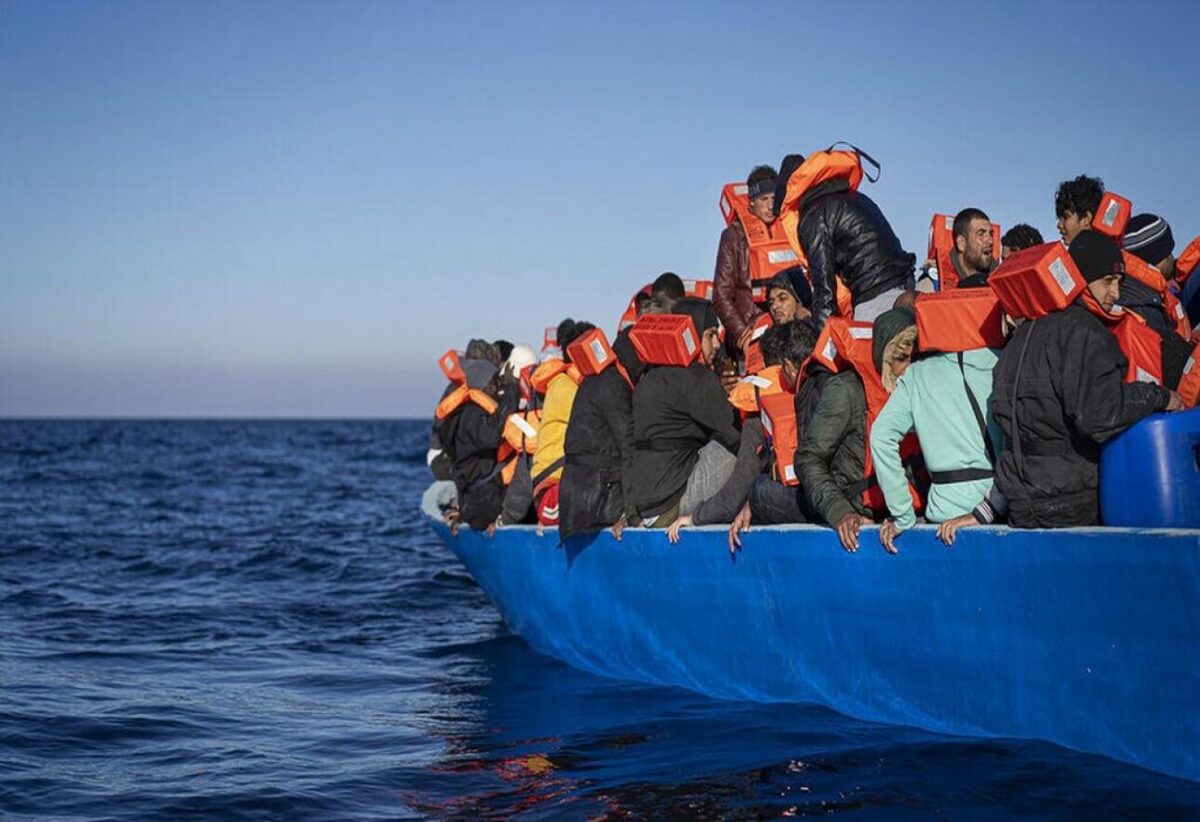 ΚΥΒΕΡΝΗΣΗ – ΠΕΡΙΓΕΛΟΣ: ΒΟΜΒΑ ΕΤΟΙΜΗ ΝΑ ΤΙΝΑΞΕΙ ΣΤΟΝ ΑΕΡΑ ΤΗΝ ΕΛΛΗΝΙΚΗ ΚΟΙΝΩΝΙΑ: ΡΑΓΔΑΙΑ ΑΥΞΗΣΗ ΤΩΝ ΑΙΤΗΜΑΤΩΝ ΕΠΙΣΤΡΟΦΗΣ – Η ΕΛΛΑΔΑ «ΑΠΟΘΗΚΗ» ΤΗΣ ΕΥΡΩΠΗΣ – ΣΥΓΚΛΟΝΙΣΤΙΚΑ ΣΤΟΙΧΕΙΑ ΓΙΑ ΤΟ ΛΑΘΡΟΜΕΤΑΝΑΣΤΕΥΤΙΚΟ