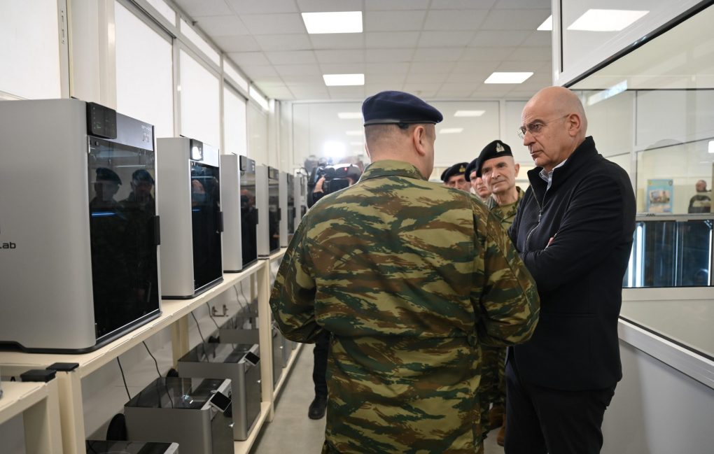 Το ΥΠΕΘΑ αγόρασε συσκευές ελέγχου drones… «από τα Jumbo» και θέλουν να πολεμήσουν με αυτές!