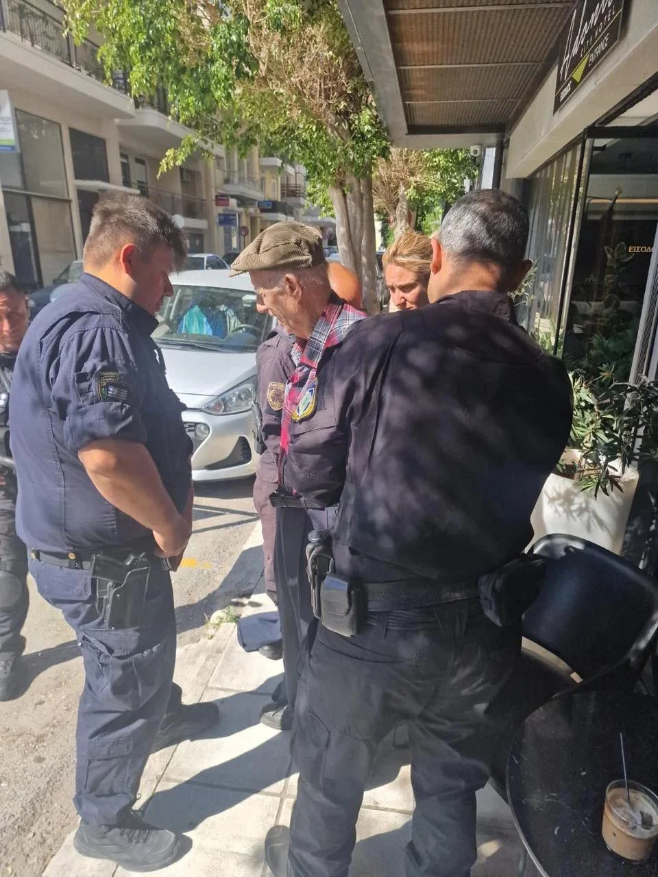 ΜΕΤΑ τους πυροβολισμούς…