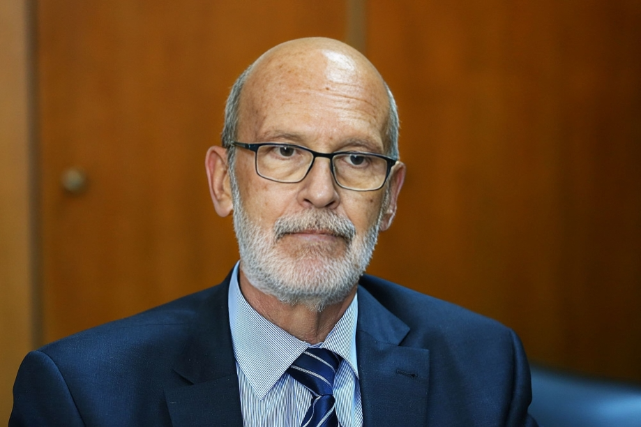 Κωνσταντίνος Τζαβέλλας: Έβαλε στο αρχείο την υπόθεση των υποκλοπών αφού έκρινε ότι δεν συντρέχουν λόγοι να ερευνήσει τον εαυτό του που έβαζε υπογραφές για τις παρακολουθήσεις πολιτικών προσώπων