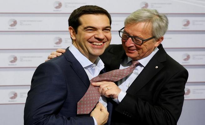 Στο σπίτι του κρεμασμένου- Ο τροϊκανός υπάλληλος τραπεζών – funds Αλ.Τσίπρας χύνει “κροκοδείλια δάκρυα” για την αρπαγή σπιτιών με ηλεκτρονικούςπλειστηριασμούς που ο ίδιος εγκαινίασε!