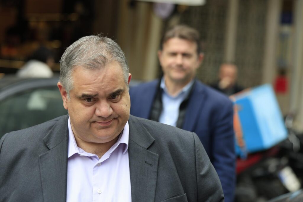 ΑΠΟΚΑΛΥΨΗ: Το ακίνητο του Υφυπουργού Βασίλη Σπανάκη και η «συμπτωματική» μετακομιδή των ΕΛΤΑ Μοσχάτου