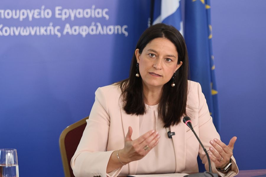 ΣΕΙΣΜΟΣ ΣΤΗΝ ΠΑΙΔΕΙΑ: Η ΛΑΟΥΡΑ ΚΟΒΕΣΙ «ΞΕΣΚΟΝΙΖΕΙ» ΤΑ 150 ΕΚΑΤΟΜΜΥΡΙΑ ΤΗΣ ΚΕΡΑΜΕΩΣ – ΠΟΙΟΙ ΕΙΝΑΙ ΟΙ ΤΡΕΙΣ ΚΟΛΟΣΣΟΙ ΠΟΥ ΕΜΠΛΕΚΟΝΤΑΙ ΣΤΟ ΣΚΑΝΔΑΛΟ ΜΕ ΤΟΥΣ ΔΙΑΔΡΑΣΤΙΚΟΥΣ ΠΙΝΑΚΕΣ!