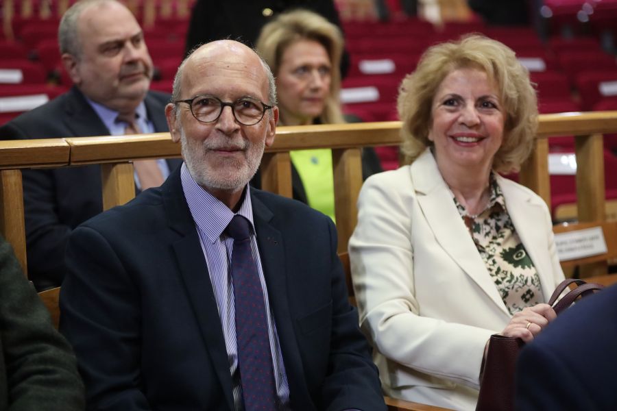 Ο Δικηγορικός Σύλλογος Πειραιά καλεί τον Φλωρίδη να κάνει πειθαρχικό έλεγχο στον Τζαβέλλα