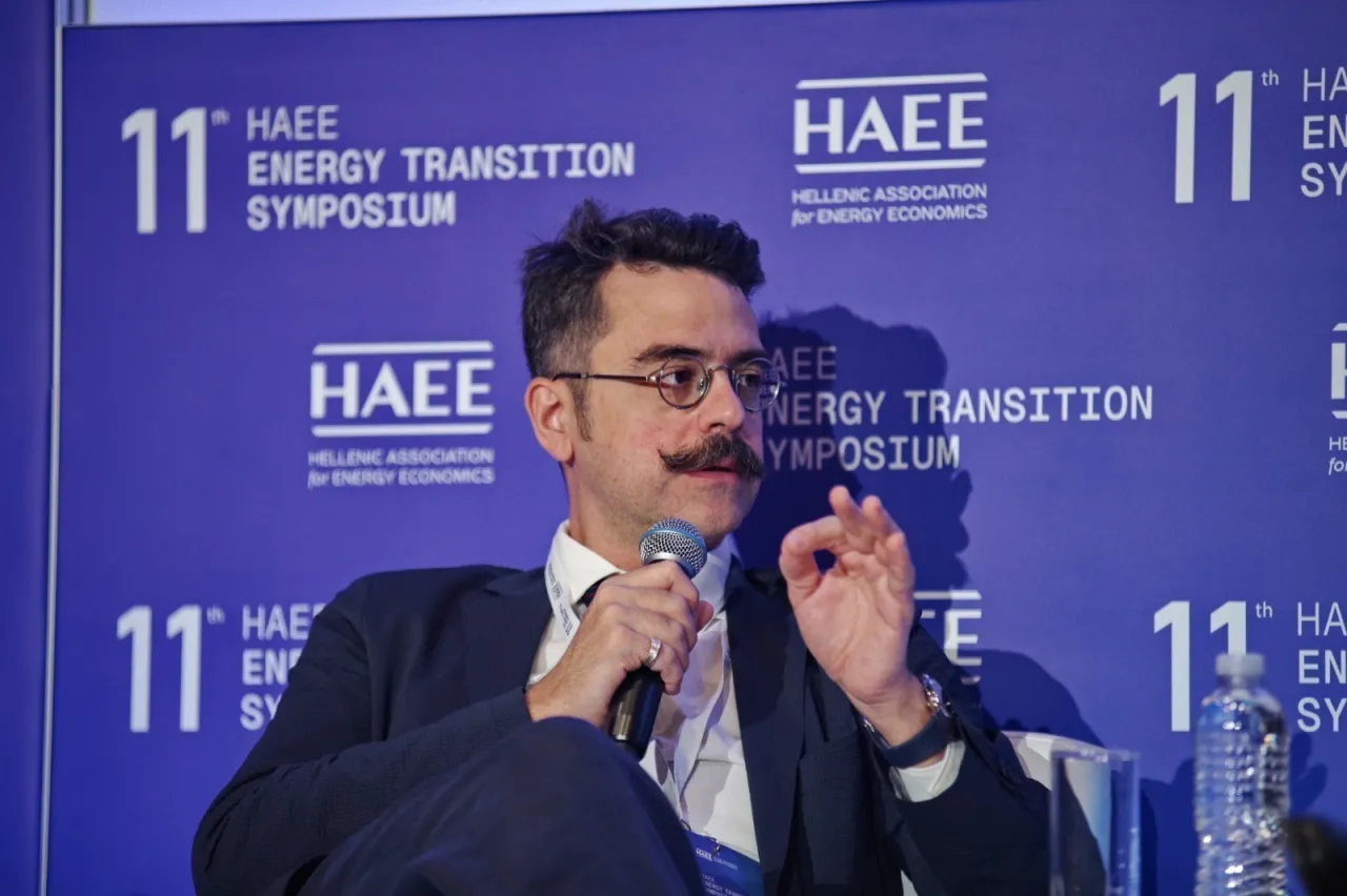 Ενεργειακή Κολομβία με υπογραφή Μητσοτάκη – Αντιπρόεδρος ΑΔΜΗΕ: Οι Αποθήκες πράσινης ενέργειας δεν προχωρούν στην χώρα λόγω πολιτικής της κυβέρνησης που εξυπηρετεί οικονομικά συμφέροντα μεγάλων επενδυτών και εκτεταμένης εισαγωγής LNG