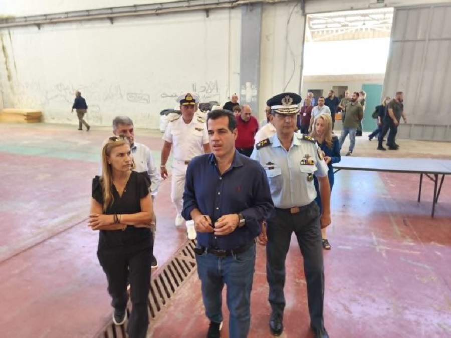 ΧΕΙΡΟΚΡΟΤΗΣΤΕ ΤΟΥΣ – «ΤΙΤΑΝΑΣ ΤΗΣ ΔΕΞΙΑΣ» Ο ΠΛΕΥΡΗΣ: «8.000 ΛΑΘΡΑΙΟΙ ΜΟΝΟ ΣΕ 5 ΜΗΝΕΣ ΚΑΙ ΜΟΝΟ ΣΤΗΝ ΚΡΗΤΗ – ΤΟΥΣ ΠΑΙΡΝΟΥΜΕ ΚΑΙ ΤΟΥΣ ΑΠΛΩΝΟΥΜΕ ΣΕ ΟΛΟΚΛΗΡΗ ΤΗΝ ΧΩΡΑ» – ΤΟ ΒΡΩΜΙΚΟ ΣΧΕΔΙΟ ΤΗΣ ΝΔ ΓΙΑ ΕΞΟΝΤΩΣΗ ΤΩΝ ΤΟΠΙΚΩΝ ΚΟΙΝΩΝΙΩΝ