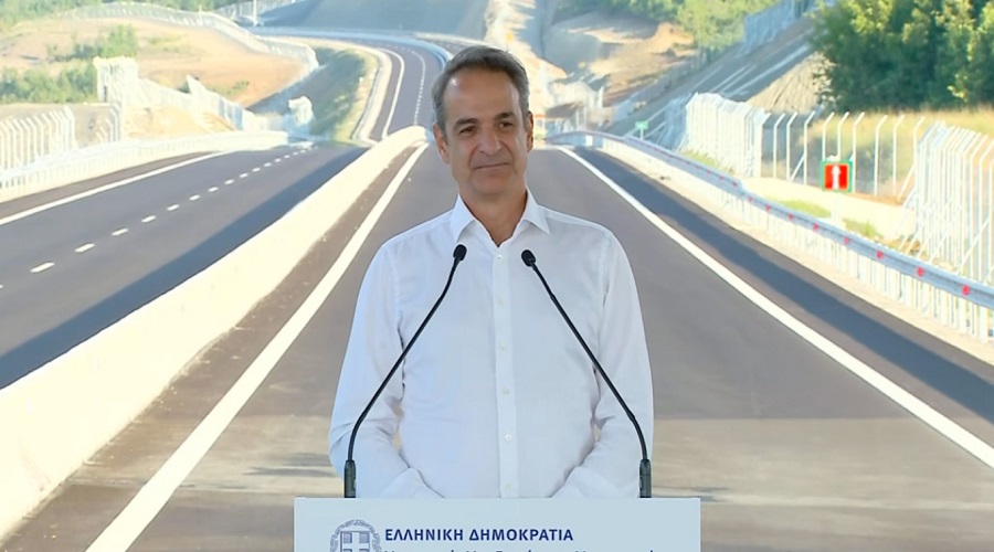ΑΔΙΣΤΑΚΤΟΙ – ΤΡΕΙΣ ΗΜΕΡΕΣ ΠΑΝΗΓΥΡΙΖΟΥΝ ΤΑ ΚΙΤΡΙΝΑ ΠΑΠΑΓΑΛΑΚΙΑ ΤΟΥ ΜΑΞΙΜΟΥ ΓΙΑ ΤΟΝ Ε65 ΠΟΥ ΔΟΘΗΚΕ ΣΤΗΝ ΚΥΚΛΟΦΟΡΙΑ – ΠΑΡΤΕ ΜΙΑ ΑΛΗΘΕΙΑ: ΤΕΣΣΕΡΙΣ ΦΟΡΕΣ ΠΑΝΩ ΚΟΣΤΙΣΕ Ο ΑΥΤΟΚΙΝΗΤΟΔΡΟΜΟΣ – ΠΡΟΕΚΛΟΓΙΚΗ ΦΙΕΣΤΑ ΜΗΤΣΟΤΑΚΗ ΜΕ ΕΚΑΤΟΝΤΑΔΕΣ ΕΚΑΤΟΜΜΥΡΙΑ ΣΤΟΥΣ ΕΘΝΙΚΟΥΣ ΝΤΑΒΑΤΖΗΔΕΣ