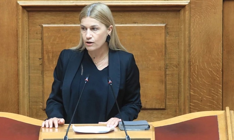 Η «σκληρή» πολιτική της κυβέρνησης για την παράνομη μετανάστευση τελειώνει στις επισκέψεις στο ίδρυμα του Σόρος